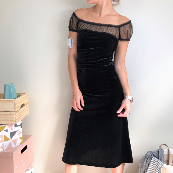 SOLD Vintage Nan Black Velvet Dress - Picture 2 of 8